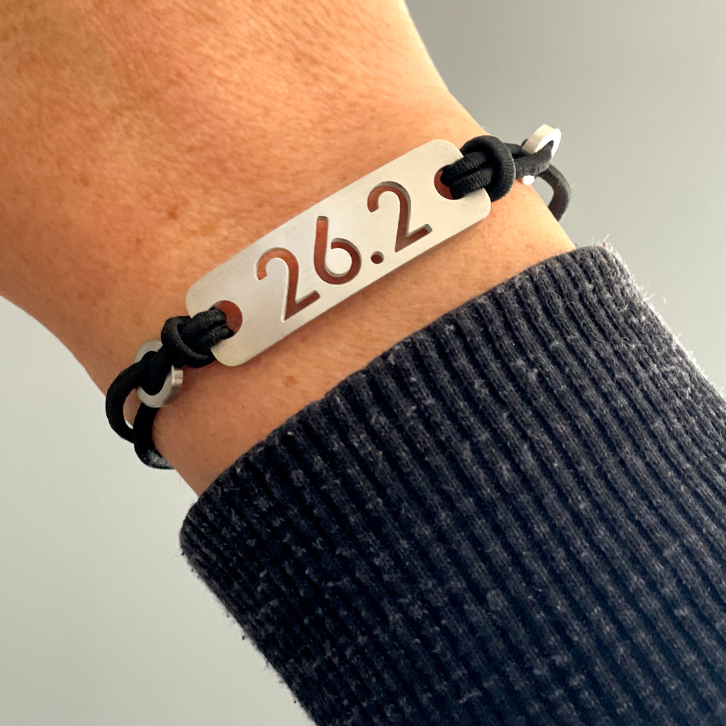 ATHLETE INSPIRED, 26.2 Adjustable Stretchy Bracelet, Unisex design